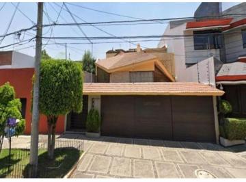 Casa de 5 habitaciones, Naucalpan de Juárez · ¡Excelente Oportunidad! Casa en Venta en Cd. Satelite Muy por Debajo del Costo Comercial!