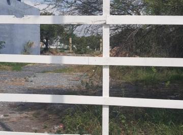 Terreno / Lote · 300m² · Terreno en Renta 900 m Comercial Costado de Villas Premier Apodaca Nuevo León.