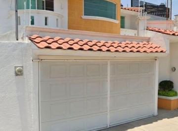 Casa de 4 habitaciones, Querétaro · Venta de Casa C. Puente de Alvarado 231, Carretas, 76050 Santiago de Queretaro, Qro.