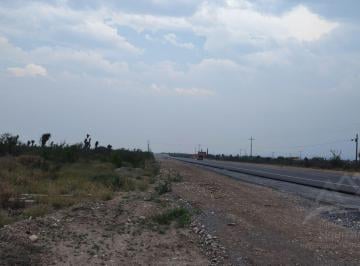 Terreno / Lote · Terreno en Venta 14.3 Hectáreas con Vía de Ffcc Salinas Victoria Nuevo León.