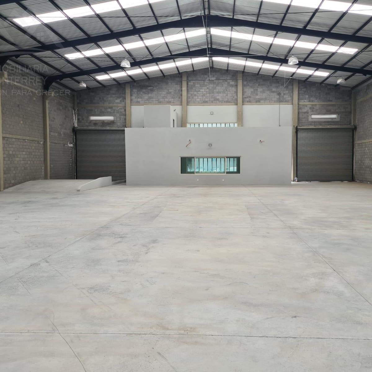 Warehouse for Rent, 2300 m², Santa Catarina Industrial Park, Nuevo León.