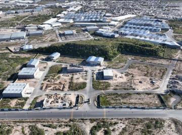 Terreno / Lote · 1051m² · Lote de Terreno en Venta 1126 m Parque Industrial Santa