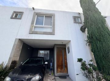 Casa de 3 habitaciones, Querétaro · Venta Casa en Sonterra