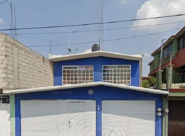 Casa de 3 habitaciones, Ecatepec de Morelos · Casa de 155 m² con 3 Recámaras en Venta en Jardines de Morelos