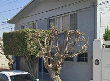1 · Casa en Venta en Panorama | 6 Recámaras | Cochera Techada Para 4 Autos
