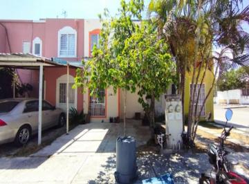 Casa de 3 habitaciones, Solidaridad · Casa de 73 m² con 3 Recámaras en Venta en Las Palmas