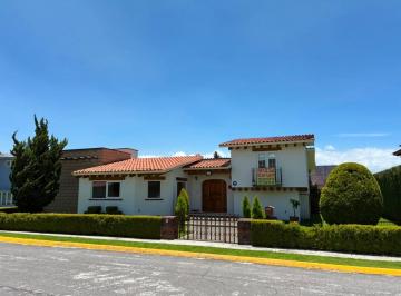 Casa de 2 habitaciones, Metepec · Residencia de Una Planta en Paseo de Maria Solo Trato Directo