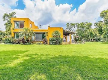 1 · Casa en Poblado Acapatzingo | Residencia Colonial con Jardín, Paneles Solares y Amplios Espacios