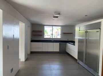 Casa de 3 habitaciones, Zapopan · Casa en Venta en Jardín Real, Zapopan