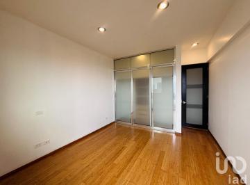 Departamento · 76m² · 2 Recámaras · 2 Estacionamientos · Renta en Santa Fe