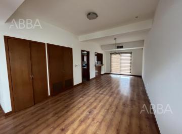 Casa · 270m² · 3 Recámaras · 4 Estacionamientos · Casa en Renta en Mision del Valle con Alberca