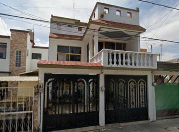 Casa de 2 habitaciones, Cuautitlán Izcalli · Casa en Venta en Ensueños