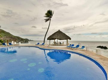 Departamento de 2 habitaciones, Manzanillo · Departamento en Venta en Vida del Mar, Manzanillo - Planta Baja y Vista Al Jardín