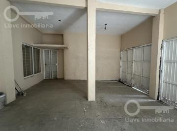 Casa · 180m² · 4 Recámaras · 2 Estacionamientos · Casa en Venta en Fraccionamiento Las Dunas