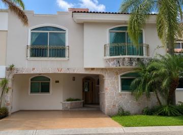 Casa en condominio de 4 habitaciones, Zapopan · Casa en Renta en Virreyes Residencial Coto 7 | 4 Recámaras | Amplios Espacios | Terraza