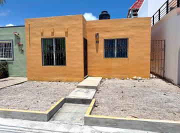 Casa · 70m² · 2 Recámaras · 2 Estacionamientos · Casa - Ciudad Chemuyil