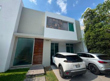 Casa en condominio · 180m² · 4 Recámaras · 2 Estacionamientos · Casa en Renta Frente Al Tec de Monterrey | 4 Recámaras | Coto Solé | Zona Real Zapopan