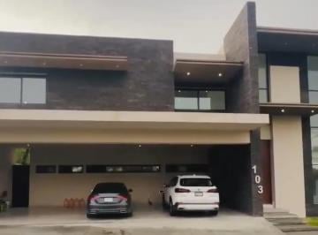 1 · Casa Venta Carretera Nacional Sierra Alta 9nvo Sector Monterrey N. L.
