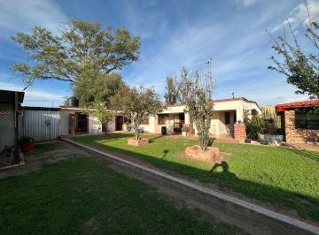 Quinta de 3 habitaciones, León · Increíble Quinta con Hermoso Jardin de 4500 m² en Venta en León, Gto.
