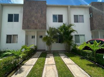 Casa · 74mÂČ Â· 2 RecĂĄmaras · 2 Estacionamientos · Casa - Jardines del Sur