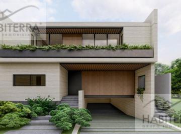Casa · 580m² · 4 Recámaras · 4 Estacionamientos · Venta Excelente Casa en Bosque Real