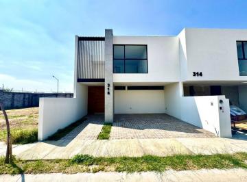 Casa de 3 habitaciones, León · Casa Nueva en Venta en Bosques de Breda