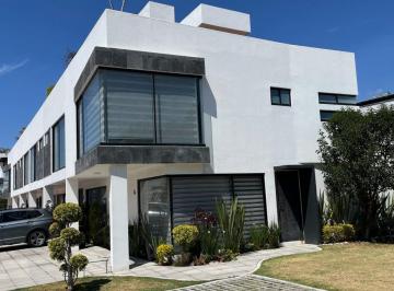 Casa en condominio de 3 habitaciones, Cuautlancingo · Residencia con Roof Garden en Exclusivo Fraccionamiento Excelente Ubicación | Seguridad, Diseño