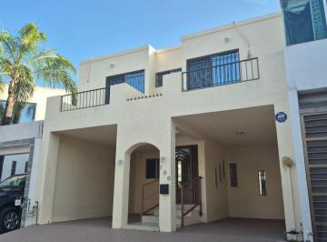 Casa de 3 habitaciones, Monterrey · Casa en Renta de 3 Recámaras en Cumbres Elite 1er Sector Monterrey, N. L.