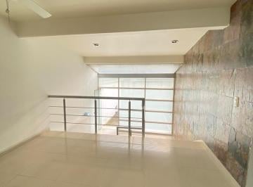 Casa · 221m² · 3 Recámaras · 2 Estacionamientos · Casa en Venta en Ciudad Satelite en Calle Cerrada