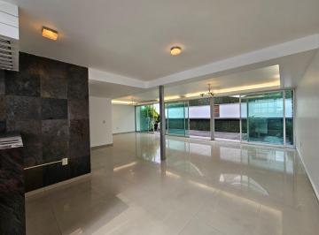 Casa · 184m² · 3 Recámaras · 2 Estacionamientos · Casa en Venta en Ciudad Satelite en Calle Cerrada