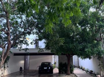 Casa en condominio de 3 habitaciones, Mérida · Renta Casa Amueblada con Paneles Solares en Exclusiva Privada
