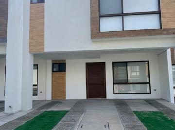 RENTO CASA CON MANTENIMIENTO INTEGRADO. 
3 RECAMARAS, LA PRINCIPAL CON BAÑO Y VE · Rento Casa en Zibata Cerca de La U. Anahuac