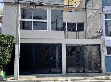 Casa de 4 habitaciones, Iztacalco · Casaen Renta en Militar Marte