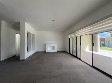 Casa · 236m² · 3 Recámaras · 2 Estacionamientos · Casa de Una Planta, en San Miguel de Allende