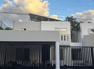 7d7d67e17231a4c17f9e51ad250a7ef6a05e36ba4dbcc3527be25704a5c95cc9 · Casa Semiamueblada en Renta en Montebello, Merida. con Paneles Solares