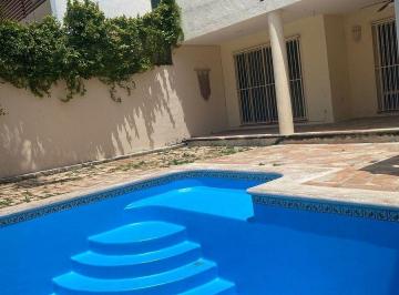 ef6e6a039d1edbc73e4f8ab2ae2f8bbd759c6dfad43e72dcc1d4419141afea2d · Casa en Renta con Alberca y Paneles Solares en Mérida Montecristo