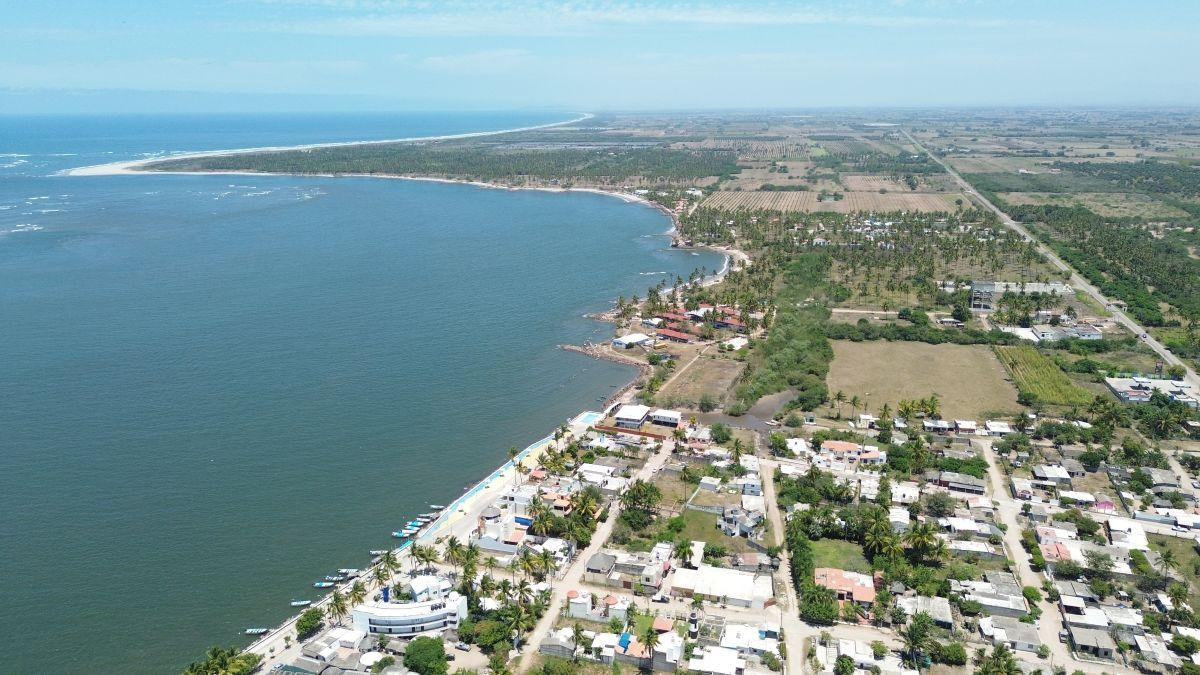 4-Hectare Seaside Land in Las Lupitas Beach, Teacapán, Sinaloa.