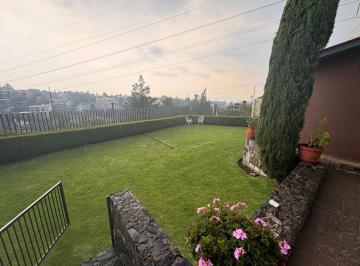 Casa de 3 habitaciones, Miguel Hidalgo · Casa en Venta en Bosques con Hermoso Jardin