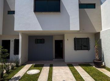 Casa en condominio · 169m² · 3 Recámaras · 2 Estacionamientos · Casa en Venta en Reserva Arezzo, San Pedro Tlaquepaque