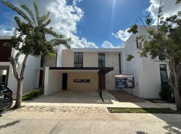 1 · Casa en Venta en Temozón Norte, Mérida, Yucatán