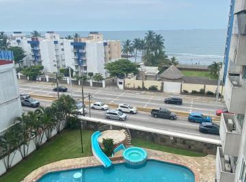 Departamento · 3 Recámaras · 2 Estacionamientos · Playa Hermosa, Departamento en Renta de 3 Habitaciones Amueblado.