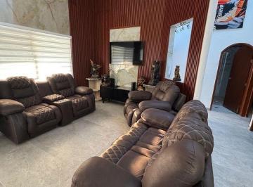 86f7d1853835c063d7366374f9a1f432c5a78a0d21548bb8642fc10173078a8a · Casa Colonial Recién Remodelada de 1 Planta Gran Jardín / Lomas de Cocoyoc