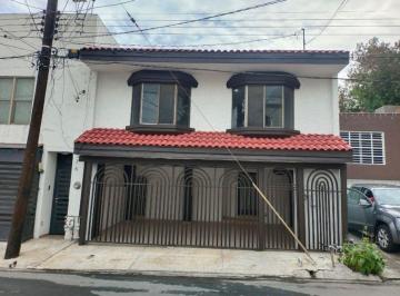 Casa de 4 habitaciones, Monterrey · Casa de 243 m² con 4 Recámaras en Venta en Colinas de San Jerónimo