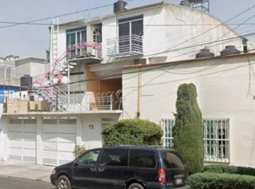 Casa de 4 habitaciones, Azcapotzalco · Venta de Casa en Claveria, Azcapotzalco.