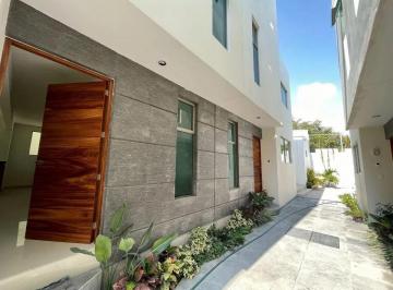 1 · Casa en Lomas de Trujillo