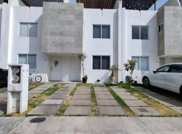 Casa de 3 habitaciones, Coronango · Casa en Venta de Oportunidad en 3 Cantos