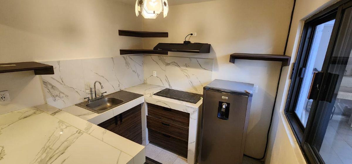 Bungalow en Renta Col. del Bosque