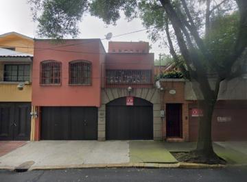 Casa de 4 habitaciones, Coyoacán · Venta de Casa en del Carmen Coyoacan.