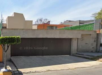 Casa de 4 habitaciones, Huixquilucan · Casa en Venta con Excelente Ubicacion.