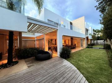 Casa de 5 habitaciones, Zapopan · Casa de Lujo en Venta en Valle Real